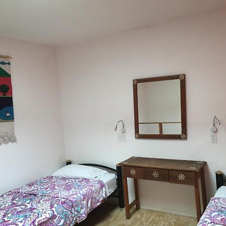 Hostal De Maria Guadalajara Exterior photo